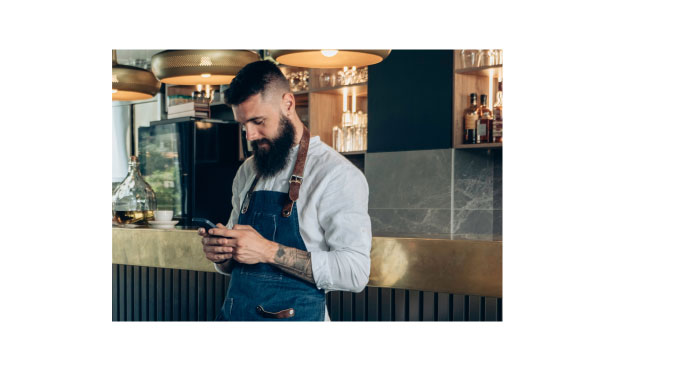 An employee fills out checklist in connectteam app